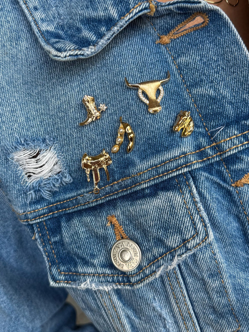 Broche-Sela